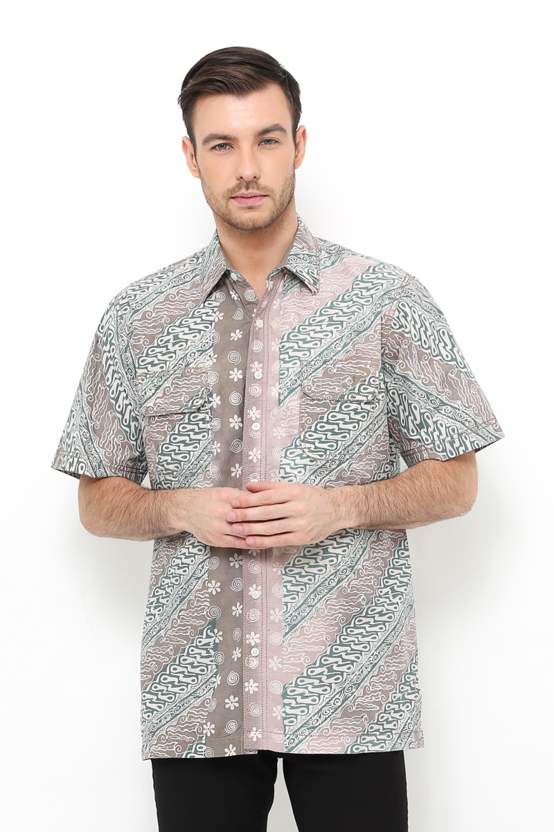 Arya Putra men's short-sleeve parang batik shirt